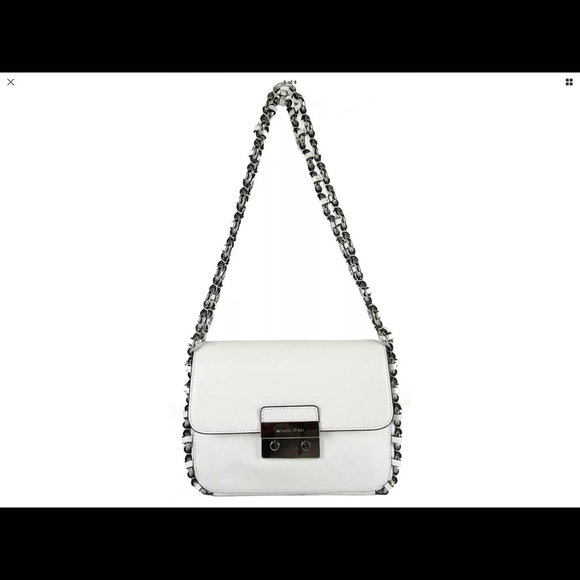 Michael Kors Handbags - ❇️🎄❇️Michael Kors Spectacular Cross Body Photos🎄